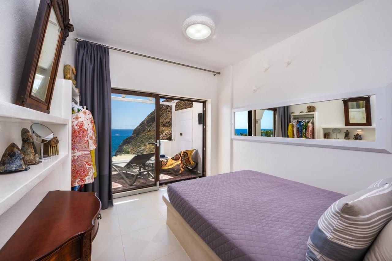 Moschatos Beach House Kamári Exterior foto