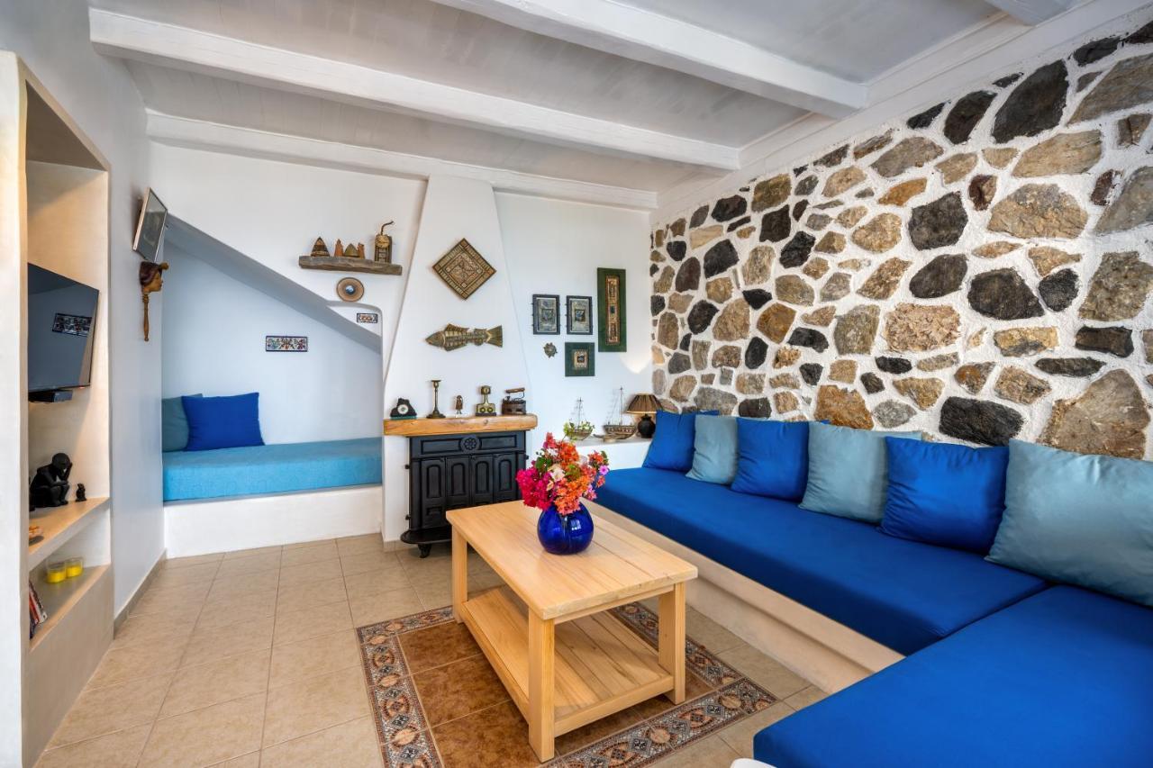 Moschatos Beach House Kamári Exterior foto