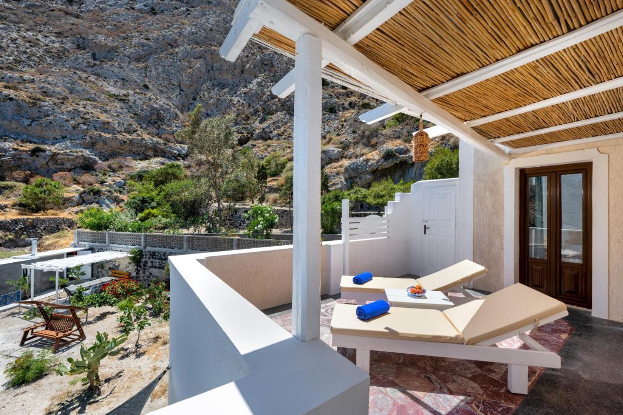 Moschatos Beach House Kamári Exterior foto